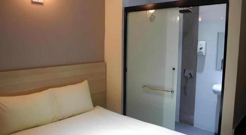 Hotel Station 18 Ipoh Bagian luar foto